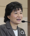 한국형 복지를 강조하는 박근혜 전대표