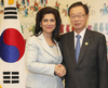 한.EU 국회의장 악수