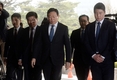 신동빈 롯데 회장 검찰 출석… 박근혜 뇌물제공 의혹