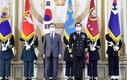 문 대통령, 김정수 해군참모총장 등 중장급 이상 진급·보직 신고받아