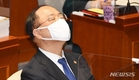 與 추경 압박에 정부 난감...