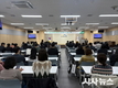 “팀장님 얼굴이 AI로?” 대구 수성구, 전 직원 대상 ‘스마트폰 활용 AI 실습 교육’